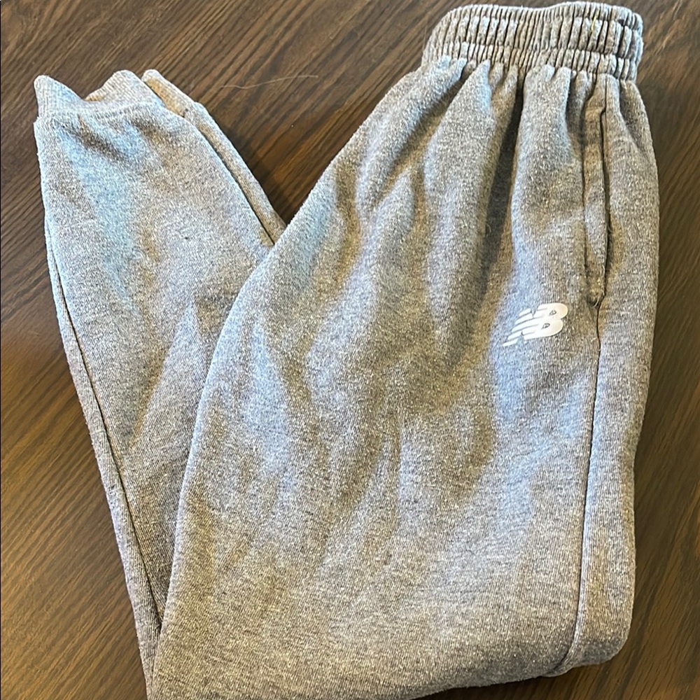 New Balance Gray Joggers with Elastic Waistband and Tapered Legs
